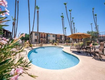 124 Fully Furnished 1BR Suite-Prime Location 3