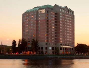 DoubleTree Suites by Hilton Hotel Boston - Cambridge 4