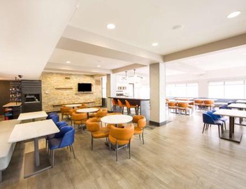 Hampton Inn & Suites Seattle-Downtown 3