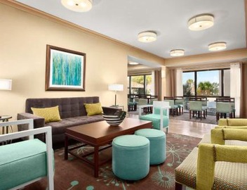 Hampton Inn Slidell 3
