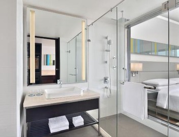 Courtyard by Marriott Navi Mumbai 4