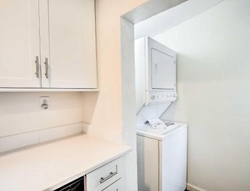 Super Walkable! Historic Home in Dtwn Long Beach 3