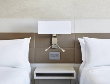 AC Hotel by Marriott Los Angeles South Bay 4