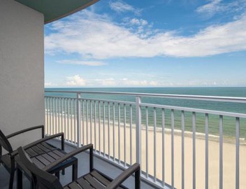 Courtyard by Marriott Myrtle Beach Oceanfront 2