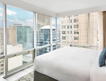Delta Hotels by Marriott Vancouver Downtown Suites - Downtown Vancouver 5