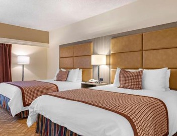 Best Western Plus Thousand Oaks Inn 2