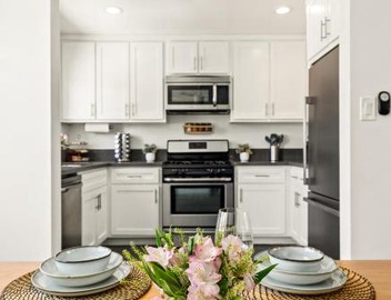 Spacious Coastal Apartment in a Colorful Community - NRP22-00590 4