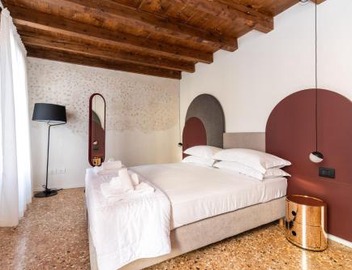 Palazzo Miracoli Apartments 2