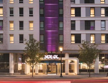 YOTEL Boston 4