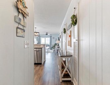 Bright and Sunny Condo with Stunning Oceanfront 2
