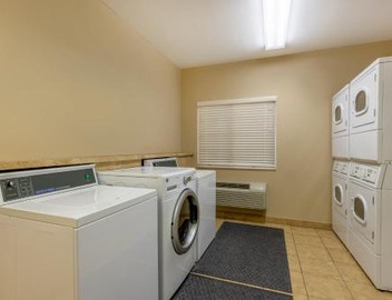 Candlewood Suites Springfield-Medical District by IHG 4