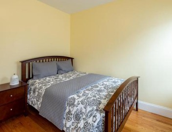 Vibrant 4BR Boston Apt - Balcony, Bathtub, TV near I-95 & Pet Friendly 903 2