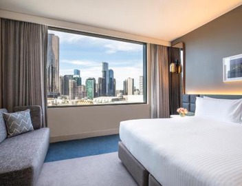 Crowne Plaza Melbourne by IHG 2