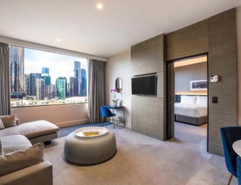 Crowne Plaza Melbourne by IHG 2