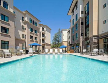 Holiday Inn Express & Suites - Valencia - Santa Clarita by IHG 2