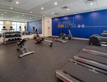 Holiday Inn Express & Suites - Valencia - Santa Clarita by IHG 5