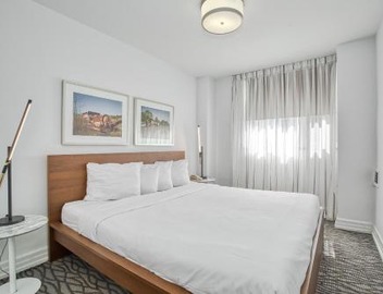 Town Inn Suites Hotel 4