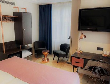Best Western Dam Square Inn 2