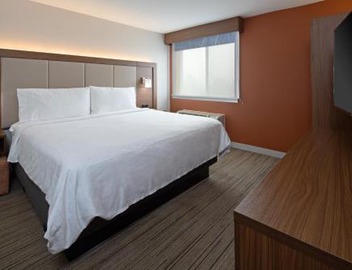Holiday Inn Express & Suites Seattle-Sea-Tac Airport by IHG 2