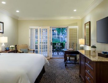 Westlake Village Inn 2