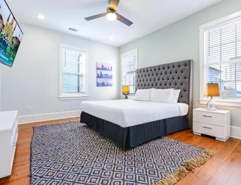 Hosteeva Chic Urban Retreat w Pool Steps to St Charles Ave and Near Bourbon St 4