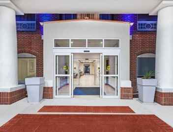 Holiday Inn Express & Suites Baton Rouge East by IHG 2