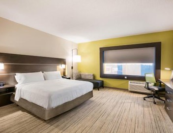 Holiday Inn Express & Suites Jacksonville - Town Center by IHG 4