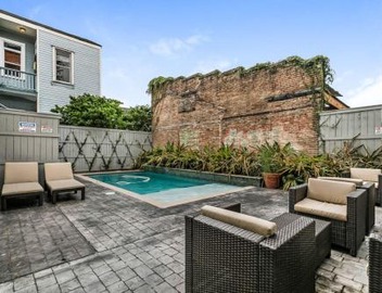 Fabulous Cottages with City Views 5