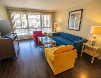 Cal Mar Hotel Suites 3
