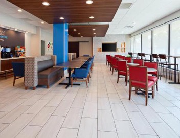 Holiday Inn Express Los Angeles LAX Airport by IHG 4