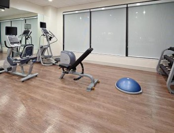 Holiday Inn Express Los Angeles LAX Airport by IHG 2