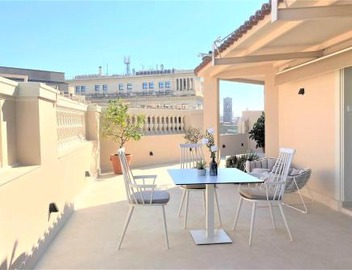 Lamaro Hotel Barcelona - Preferred Hotels & Resorts - Lifestyle Collection 2