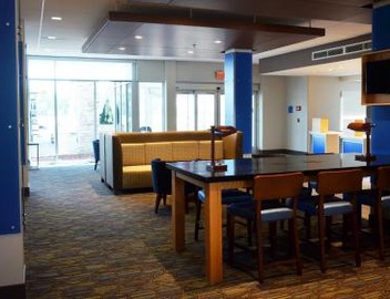 Holiday Inn Express & Suites - Jacksonville W - I295 and I10 by IHG 3