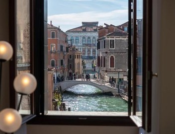 Palazzo Vendramin Costa 5