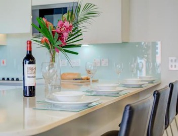 Cleyro Serviced Apartments - Finzels Reach 4