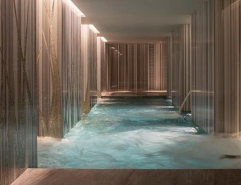 Four Seasons Hotel London at Tower Bridge 5