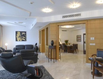 The Penthouse Suites Hotel 4