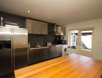 Hannahhoeve Private House with wifi and free parking for 1 car 2