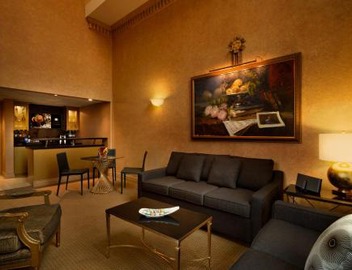 Hotel Le Soleil by Executive Hotels 3