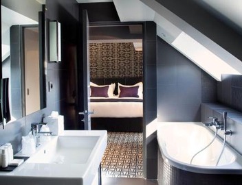 Le Grey Hotel 3