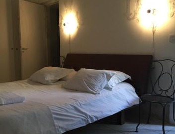 Boutique Hotel de la Place des Vosges 4