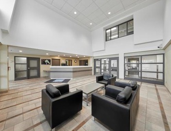 Residence & Conference Centre - King City 2