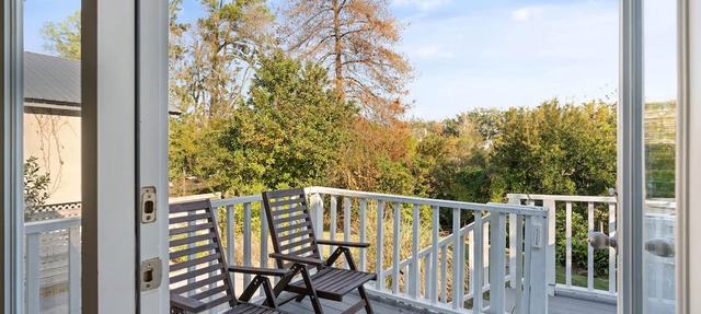 Hosting Long Term Renters, FLETC and big dog friendly. Sleeps 8