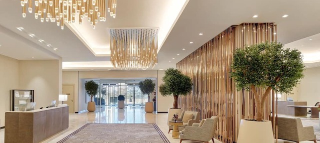 A journey of a lifetime! Experience luxury and comfort at Address Jabal Omar.