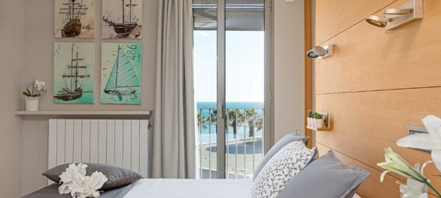Luxury 1 bedroom apartment with private rooftop terrace in Barceloneta