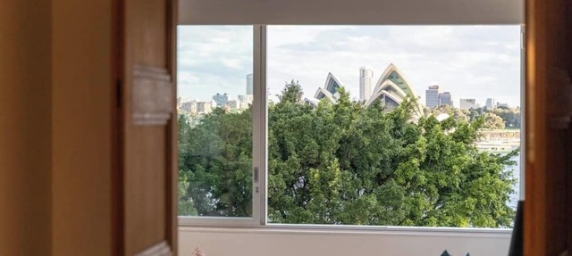 'Harbourview' - The Best Views of the Harbour Bridge & Circular Quay!