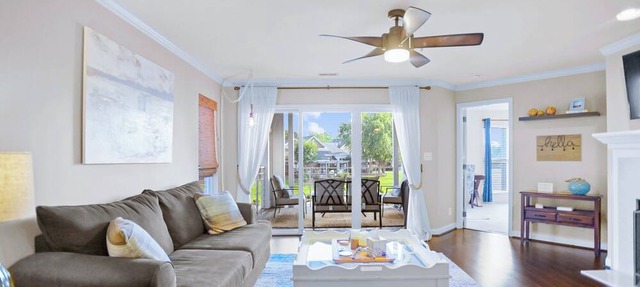 Bay Breeze by SoCharm | Luxurious Waterfront Condo