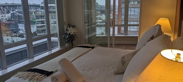 Rare Entire Penthouse Floor w/3 Separate Suites w/Jacuzzi | Views | Decks