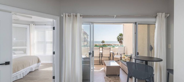 Ocean Pearl with Oceanviews, On-site Pool