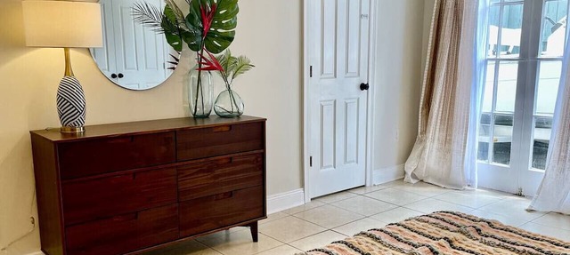 Lovely Uptown Apt | Steps to Tulane/Loyola